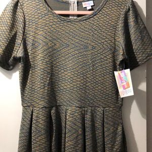 BNWT LuLaRoe Amelia dress. Size Large